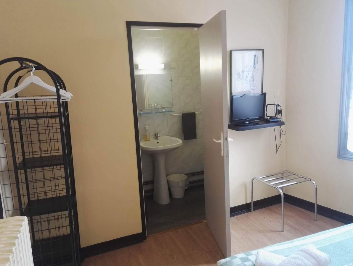 Hotel Du Square Riom Ngoại thất bức ảnh